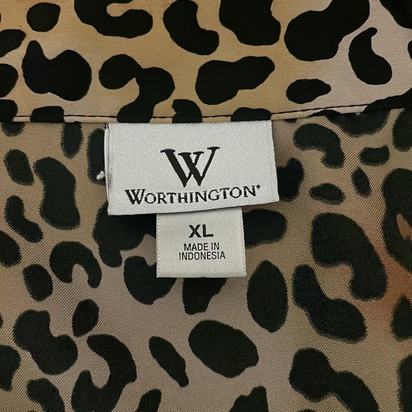Worthington blouse woman’s cheetah print high neckline ruffle button top Sz XL - Picture 2 of 8